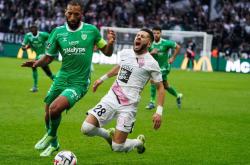 爱游戏平台-关于荷甲今晚再迎强敌；利物浦状态回暖；主帅态度：气氛紧张；身体对抗强度拉满的信息-爱游戏平台